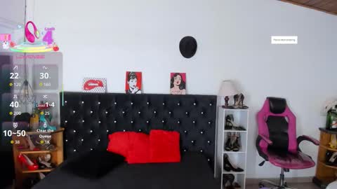 Snapshot of d_martii chatting on 3, 12, 2025 Mia online show from 3, 12, 2025