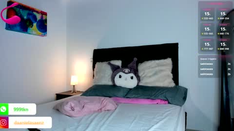 Daniela Saenz online show from 12, 1, 2025