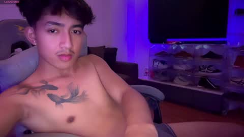 Snapshot of daario_nahariss chatting on 2, 1, 2025 online show from 2, 1, 2025