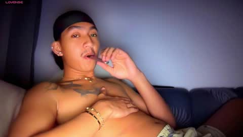 Snapshot of daario_nahariss chatting on 15, 10, 2025 online show from 15, 10, 2025