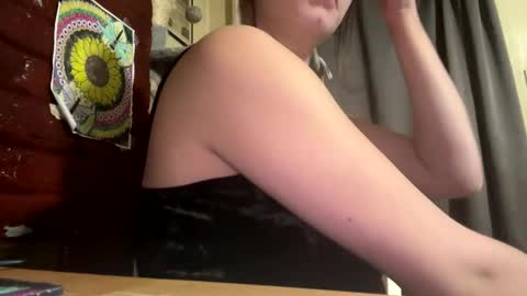 dabqueen_1994 online show from 17, 2, 2026