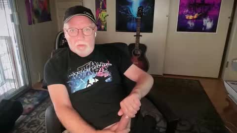 Snapshot of dadbate23 chatting on 20, 4, 2026 dadbate23 online show from 20, 4, 2026