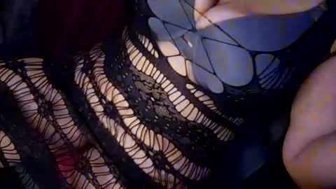 Daddett iS Wett online show from 8, 9, 2025