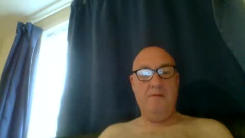 daddyhere4uall6 online show from 11, 10, 2025