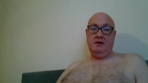 daddyhere4uall6 online show from 3, 11, 2025