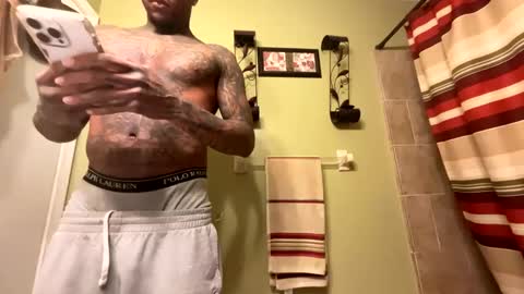 sexy tatted king bbc online show from 4, 10, 2025