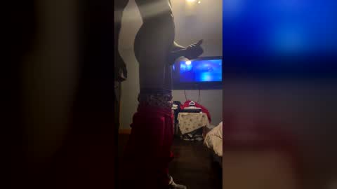 Snapshot of daddylong86 chatting on 16, 3, 2026 daddylong86 online show from 16, 3, 2026