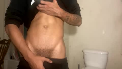 Snapshot of daddylongyk chatting on 17, 11, 2025 daddylongyk online show from 17, 11, 2025