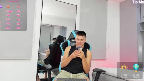 Snapshot of daddyrich4u chatting on 8, 11, 2025 daddyrich4u online show from 8, 11, 2025