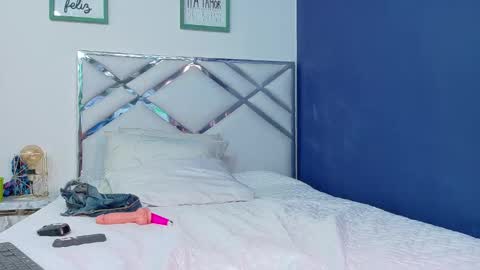 Anny  online show from 15, 2, 2025