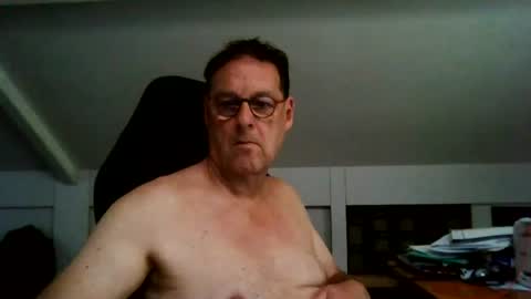 Snapshot of daddyspoenk chatting on 31, 7, 2026 Dannyspoenk online show from 31, 7, 2026