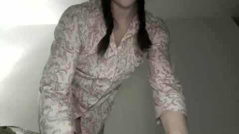 Snapshot of daddysssgoodgirl chatting on 19, 10, 2025 daddys good girl online show from 19, 10, 2025