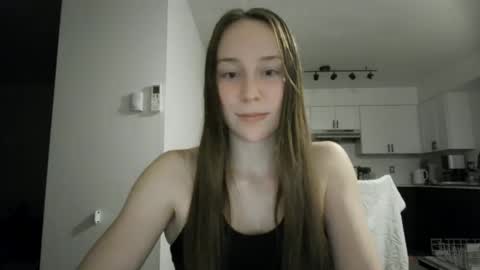 Snapshot of daddysssgoodgirl chatting on 21, 10, 2025 daddys good girl online show from 21, 10, 2025