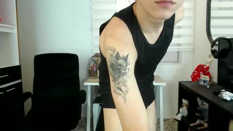 Snapshot of dae_lune chatting on 4, 2, 2026 dae_lune online show from 4, 2, 2026