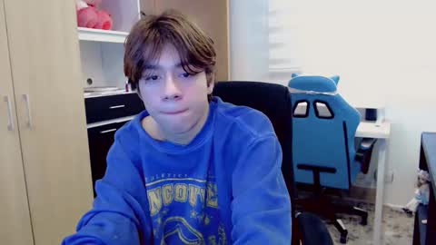 Snapshot of dae_lune chatting on 10, 2, 2026 dae_lune online show from 10, 2, 2026