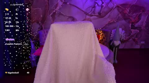 Snapshot of daenerys_daen chatting on 7, 1, 2025 daenerys_daen online show from 7, 1, 2025