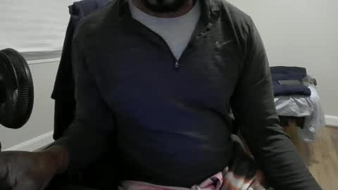 Snapshot of daffyduck71 chatting on 4, 12, 2024 daffyduck71 online show from 4, 12, 2024