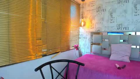 Snapshot of dafne_20 chatting on 22, 9, 2025 dafne_20 online show from 22, 9, 2025