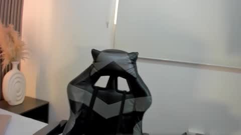 Snapshot of dafne_arias chatting on 14, 1, 2026 D A F N E online show from 14, 1, 2026