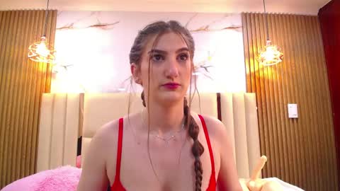 Dafne Castro online show from 18, 5, 2026