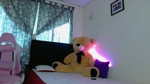 Snapshot of dafne_hot77 chatting on 11, 10, 2025 dafne_hot77 online show from 11, 10, 2025