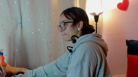 dafnemel online show from 23, 2, 2026