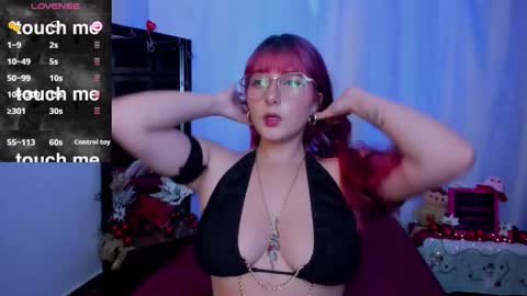 Dafne Moon online show from 3, 12, 2025