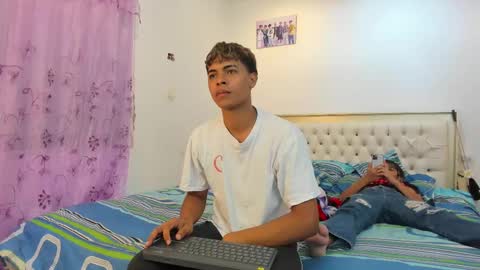 Snapshot of dafnezahiraa_ chatting on 5, 3, 2025 dafnezahiraa online show from 5, 3, 2025