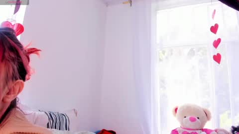 Snapshot of dafnne__hall chatting on 20, 5, 2026 Dafnne online show from 20, 5, 2026