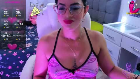 Snapshot of dahian_carter chatting on 5, 1, 2025 Dahian  online show from 5, 1, 2025