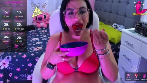 Snapshot of dahian_carter chatting on 6, 1, 2025 Dahian  online show from 6, 1, 2025