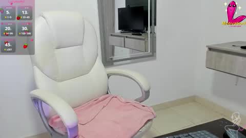 Snapshot of dahian_carter chatting on 1, 10, 2025 Dahian  online show from 1, 10, 2025