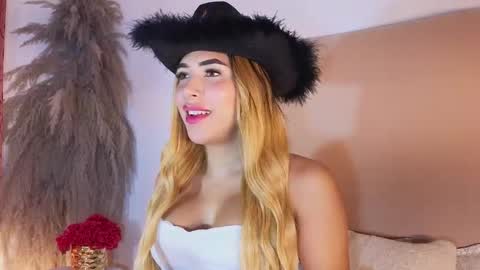 Snapshot of dahiana_prenss chatting on 30, 10, 2025 Dahiana online show from 30, 10, 2025