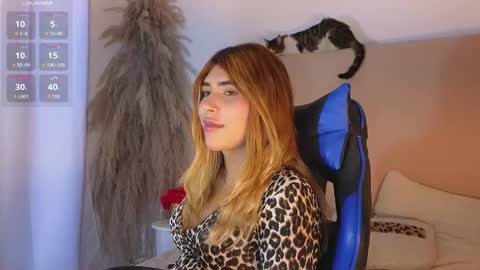 Snapshot of dahiana_prenss chatting on 25, 11, 2025 Dahiana online show from 25, 11, 2025