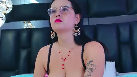 Dahiana online show from 12, 2, 2026