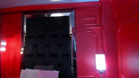 Dahiane Connor online show from 3, 12, 2025