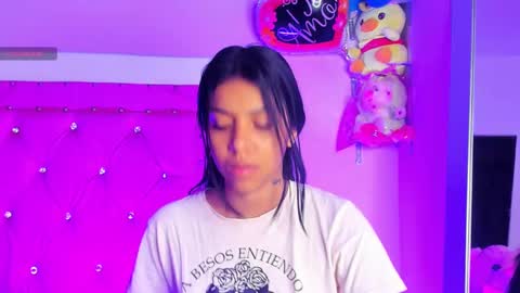 Snapshot of dahiangomezz chatting on 9, 2, 2025 online show from 9, 2, 2025