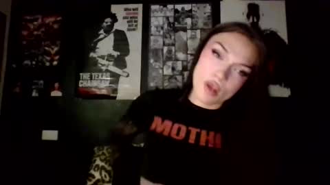 Snapshot of dahlia_adore chatting on 28, 10, 2025 dahlia_adore online show from 28, 10, 2025