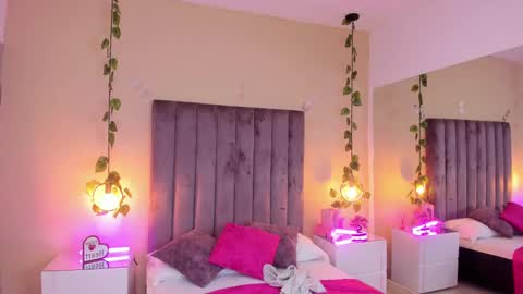 Snapshot of dahlia_rousse chatting on 24, 9, 2025 Dahlia online show from 24, 9, 2025