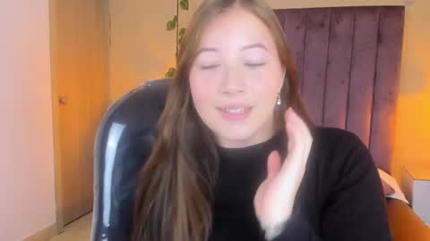 Snapshot of dahlia_rousse chatting on 16, 11, 2025 Dahlia online show from 16, 11, 2025