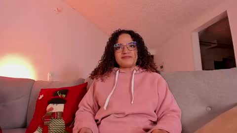 Snapshot of dahliabrowniee chatting on 15, 12, 2024 Dahli online show from 15, 12, 2024