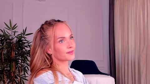Snapshot of dahraveyne chatting on 4, 5, 2026 Deea online show from 4, 5, 2026
