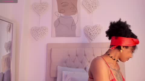 Snapshot of daiana_curly chatting on 28, 1, 2025 Daiana online show from 28, 1, 2025