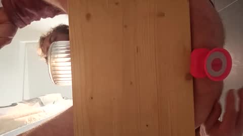 Snapshot of daims96 chatting on 16, 12, 2025 daims96 online show from 16, 12, 2025