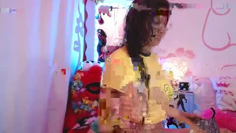Snapshot of daina_flower chatting on 5, 5, 2026 DAINA online show from 5, 5, 2026