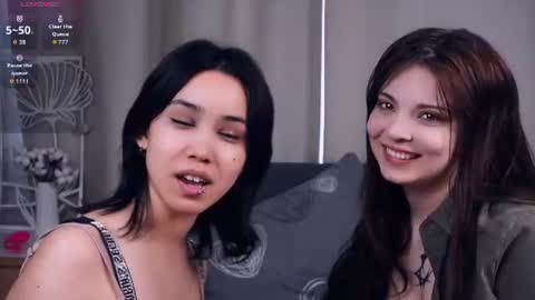 Snapshot of dainalargena chatting on 11, 6, 2026 Aoi and Lily best friends online show from 11, 6, 2026
