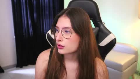 Snapshot of daisha_riley chatting on 3, 11, 2025 Lauren online show from 3, 11, 2025