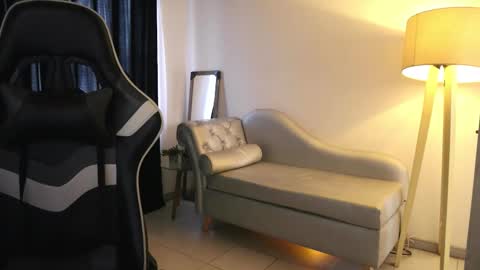 Snapshot of daisha_riley chatting on 11, 11, 2025 Lauren online show from 11, 11, 2025