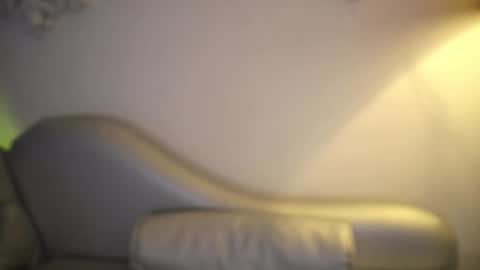 Lauren            online show from 17, 12, 2025