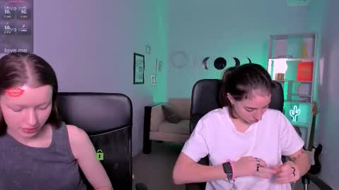 Snapshot of daisy_baby_ chatting on 3, 12, 2025 daisy online show from 3, 12, 2025